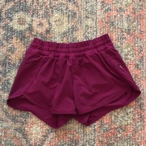 LuluLemon Purple Tracker Shorts Size 6 4 Inch